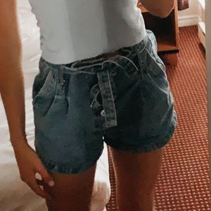 DENIM SHORTS